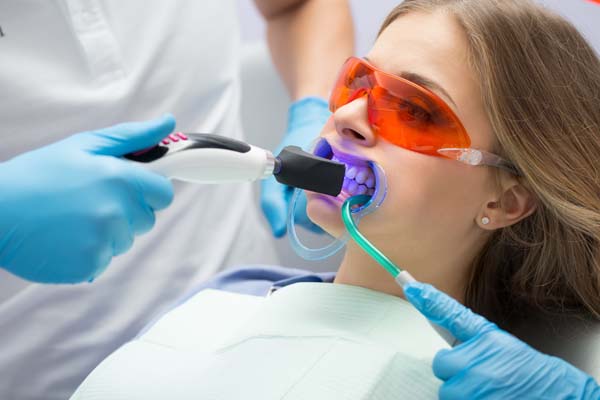 How Does A Dental Filling Work?